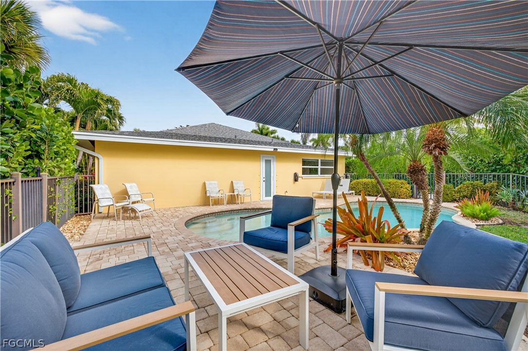 1103 Captains Walk ST