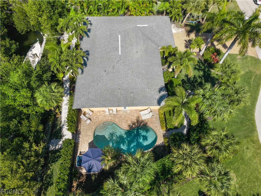 1103 Captains Walk ST