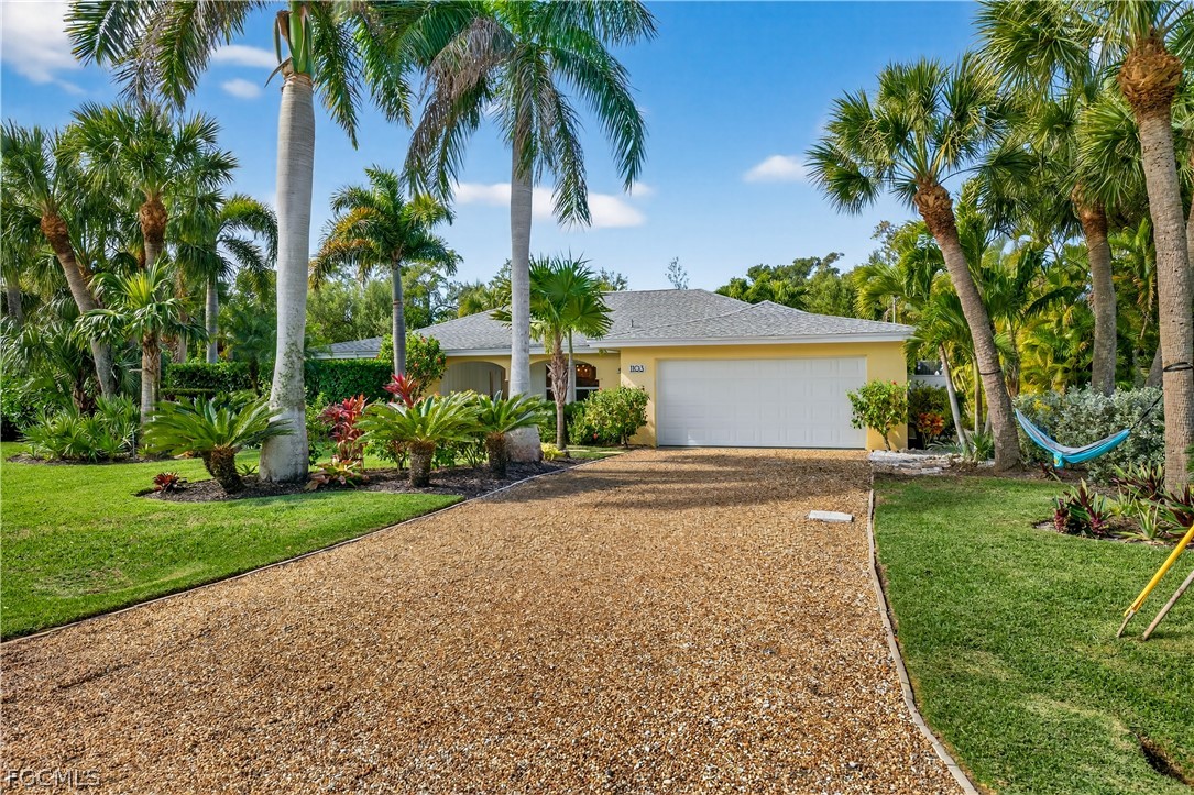 1103 Captains Walk ST