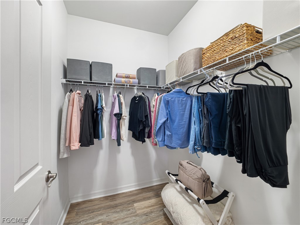 3280 Royal Gardens AVE