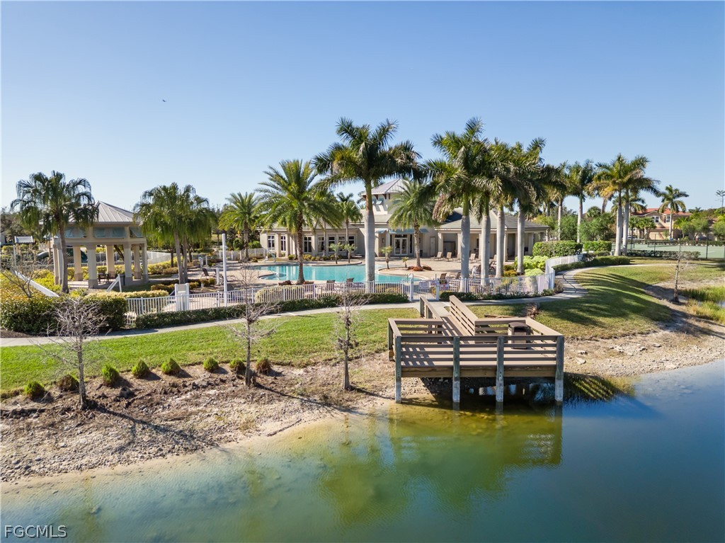 3280 Royal Gardens AVE