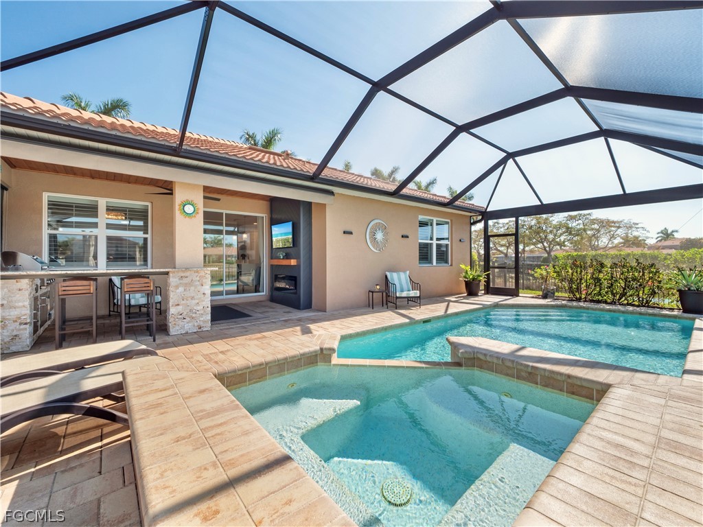 3280 Royal Gardens AVE