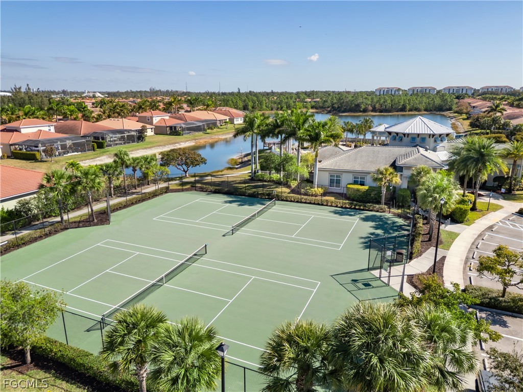 3280 Royal Gardens AVE