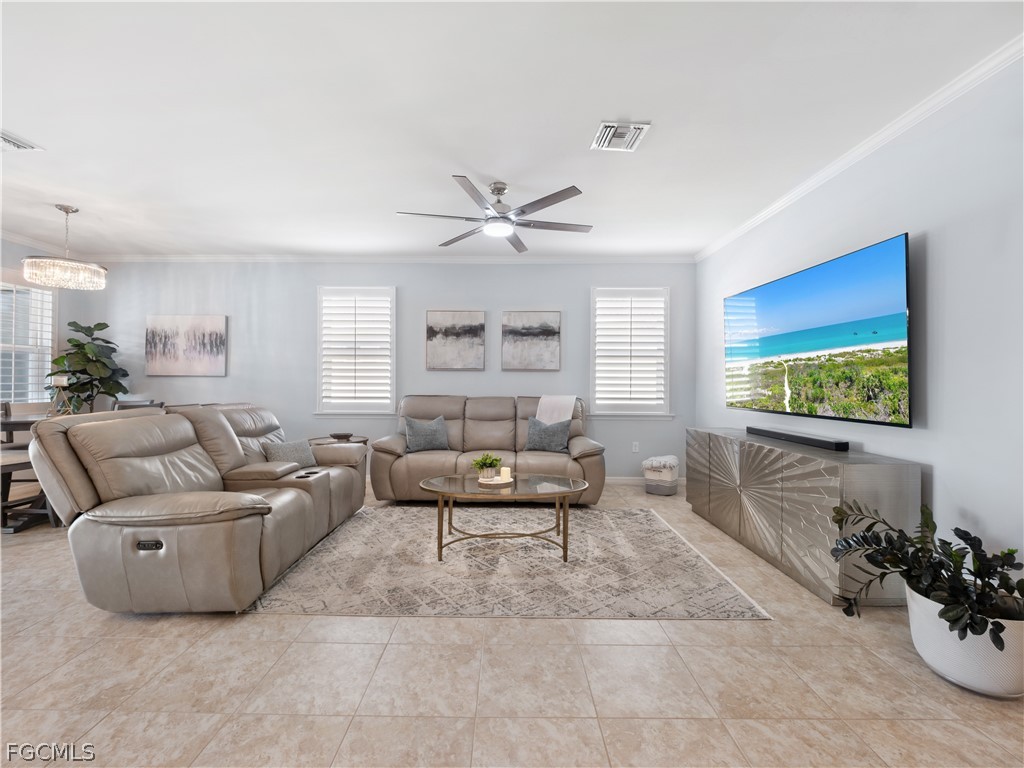 3280 Royal Gardens AVE