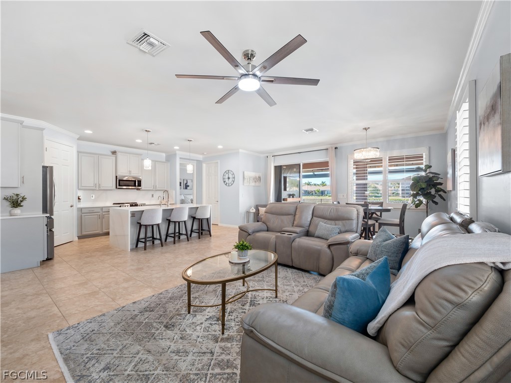 3280 Royal Gardens AVE