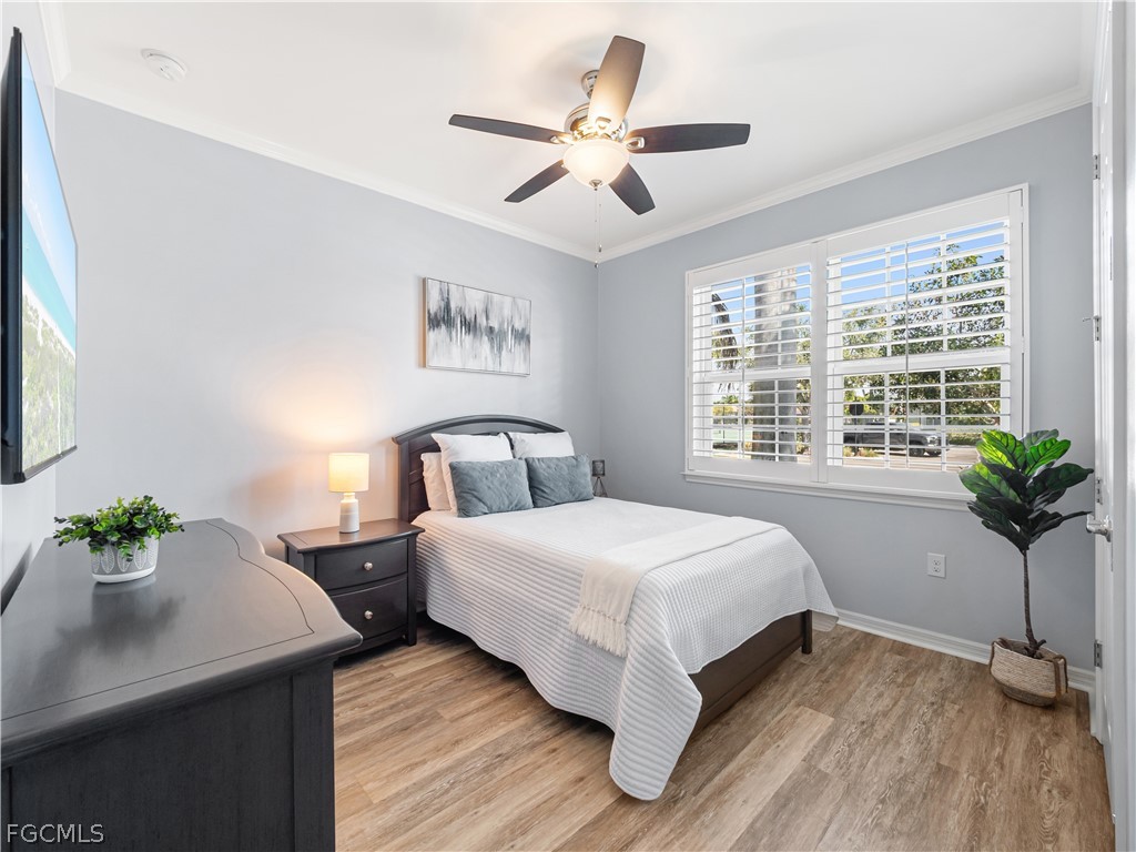 3280 Royal Gardens AVE