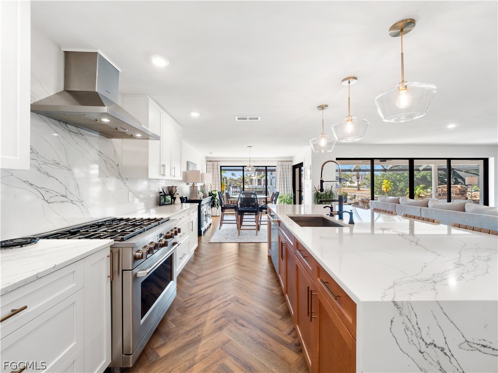 6610 Joanna CIR