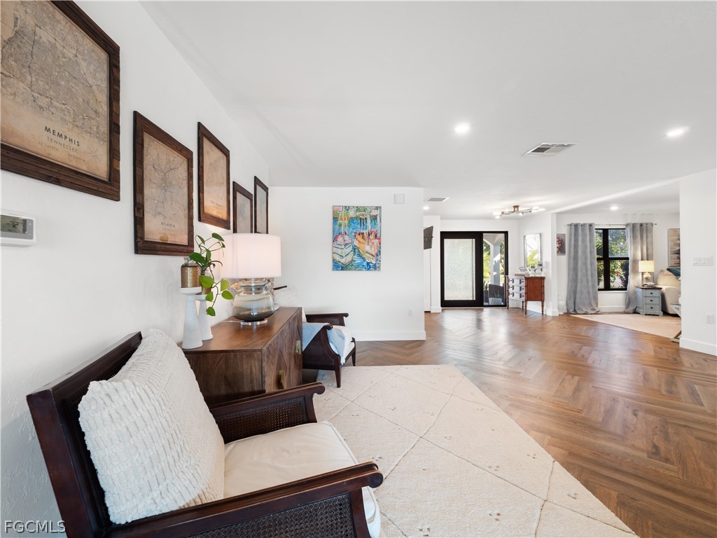 6610 Joanna CIR