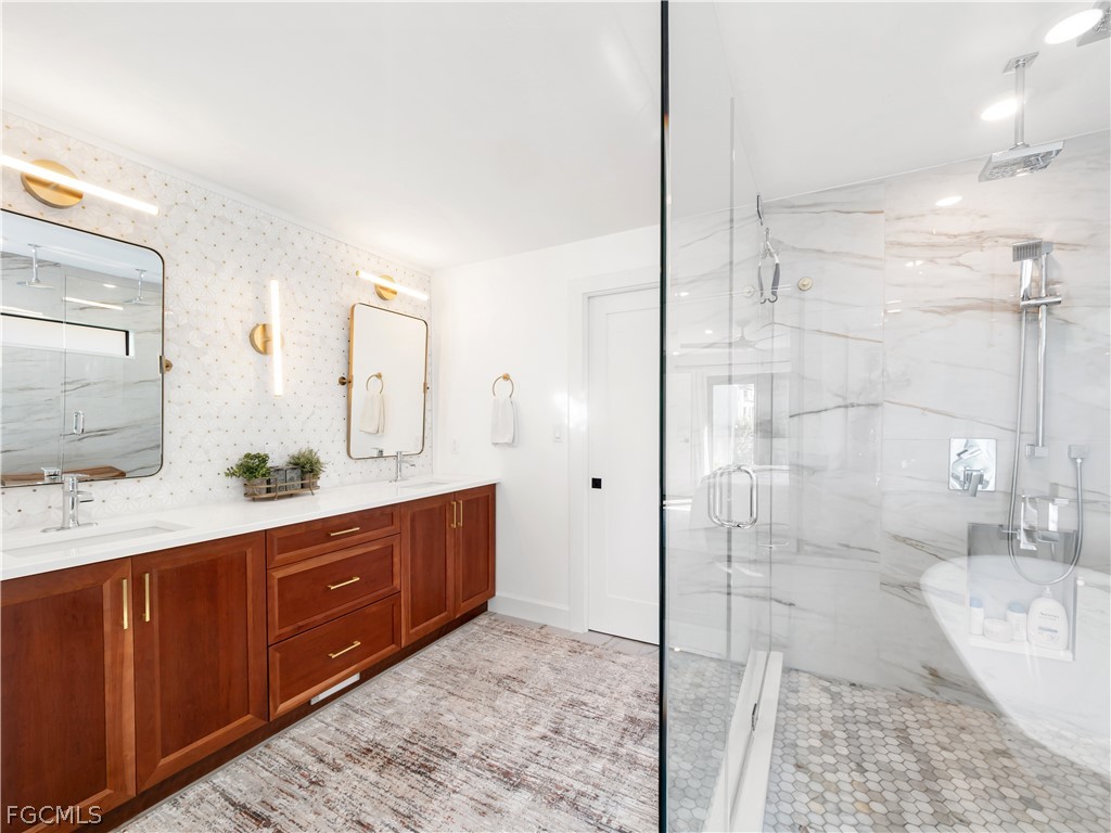 6610 Joanna CIR