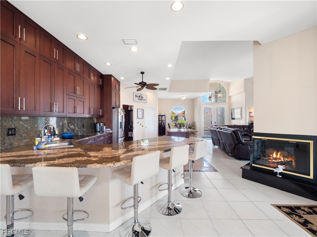 5222 Nautilus DR