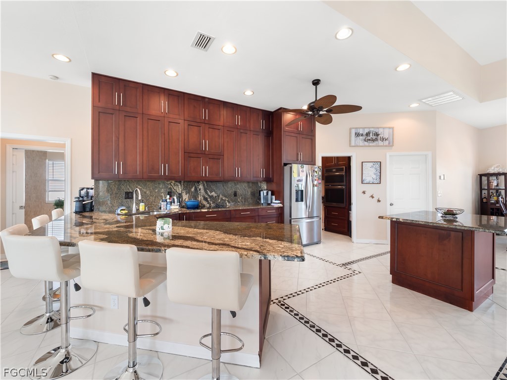 5222 Nautilus DR