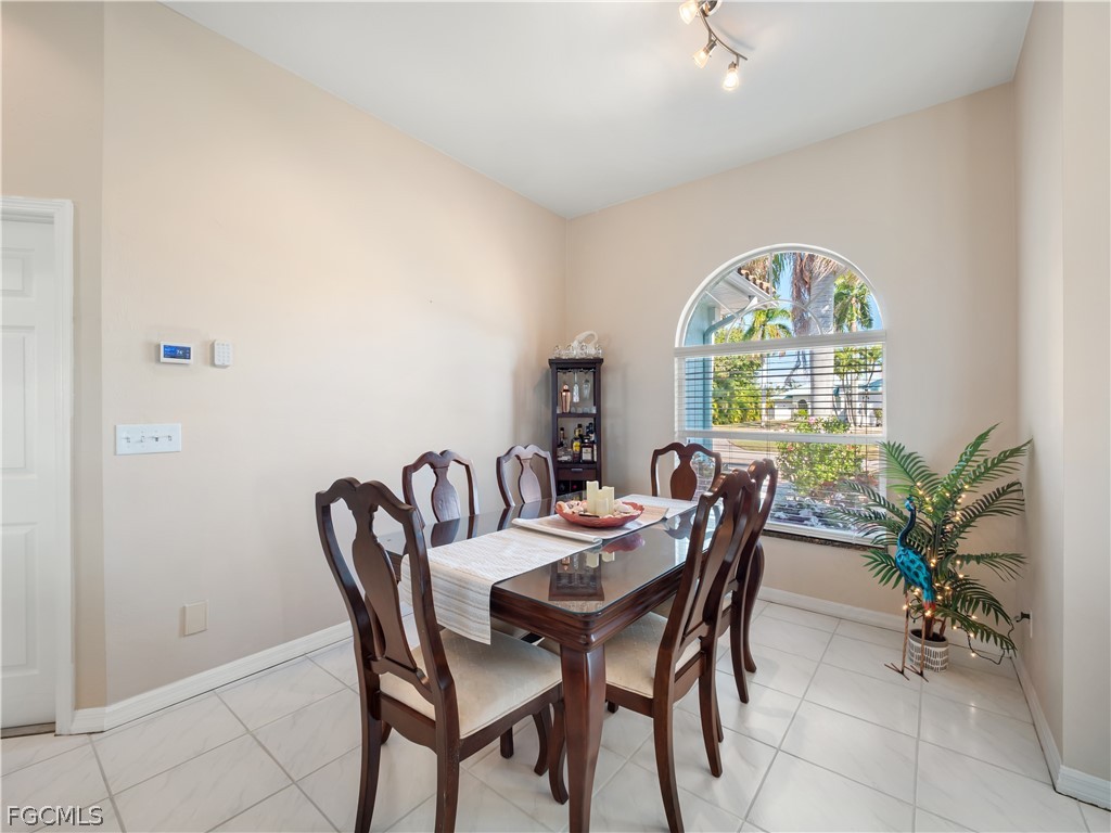 5222 Nautilus DR