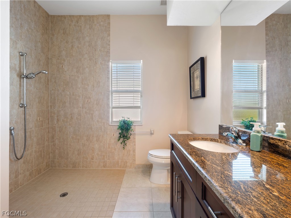 5222 Nautilus DR