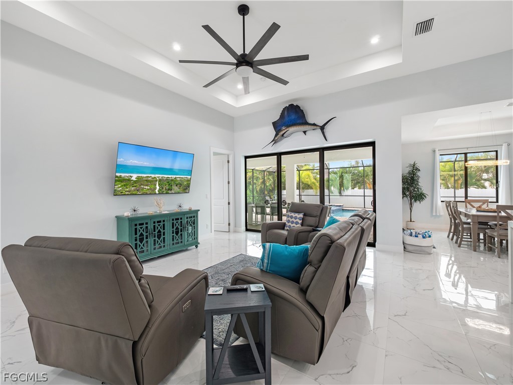 5002 Agualinda BLVD