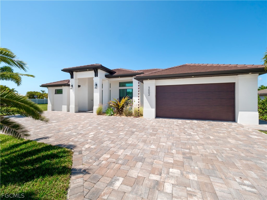 5002 Agualinda BLVD