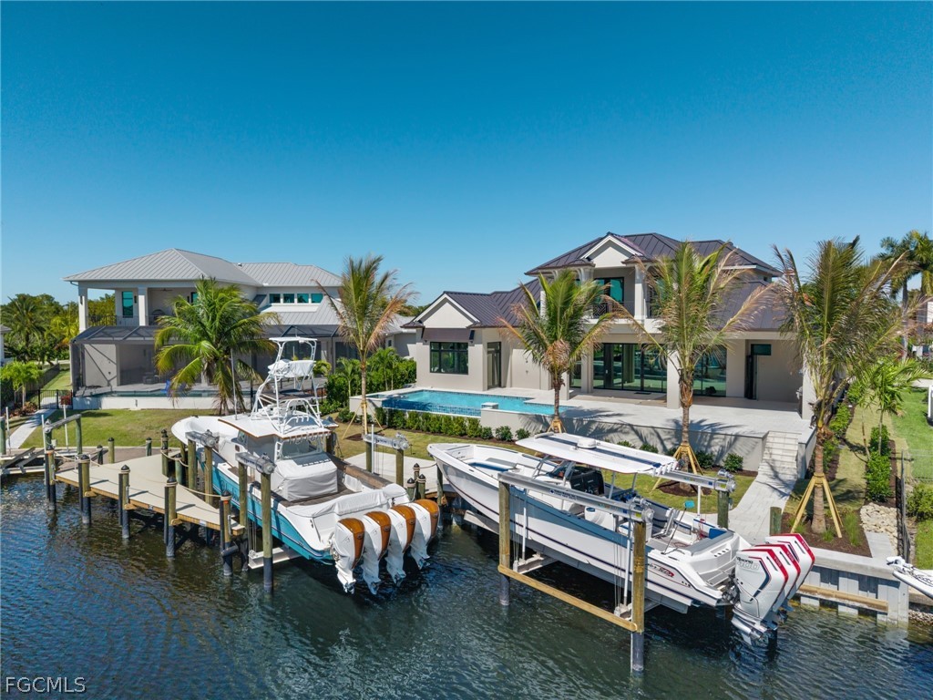 4850 Laurel LN