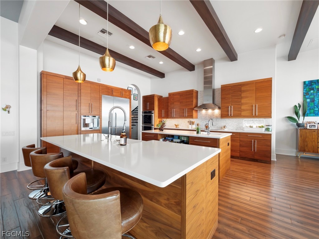 911 Aqua LN