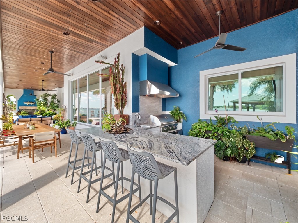 911 Aqua LN