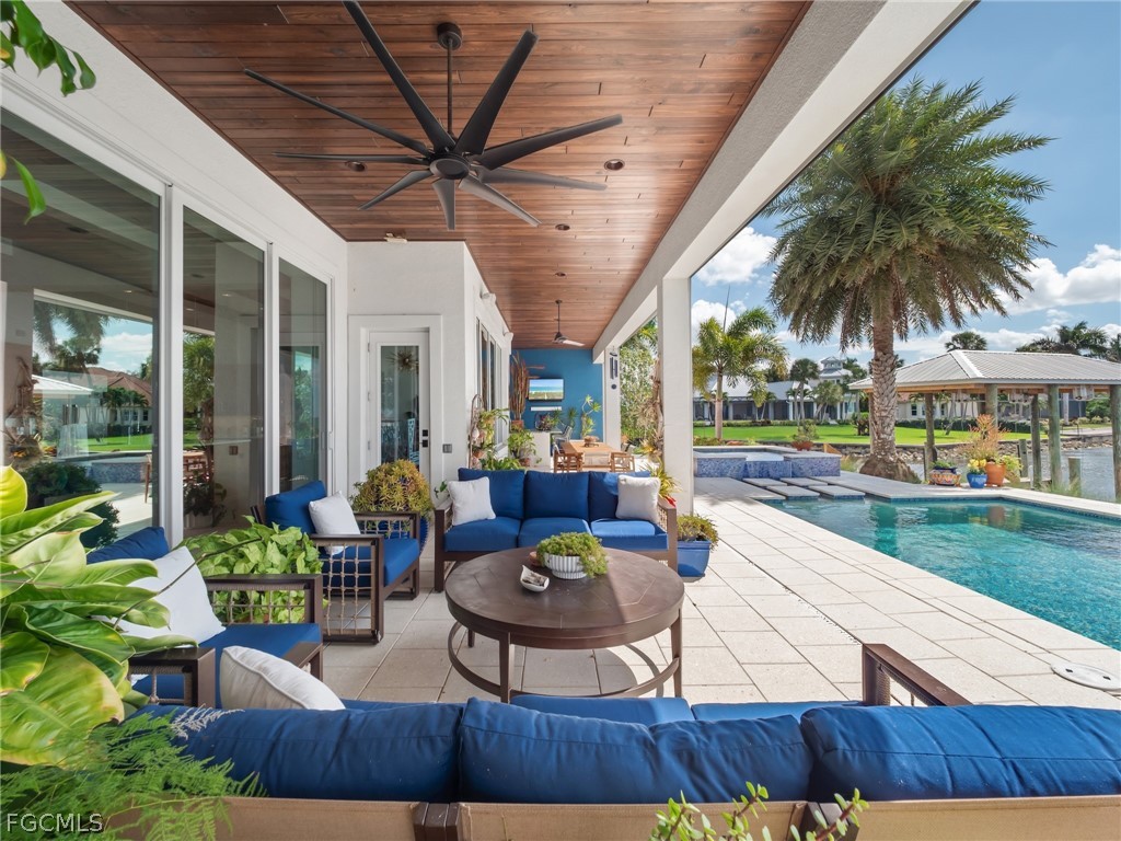 911 Aqua LN