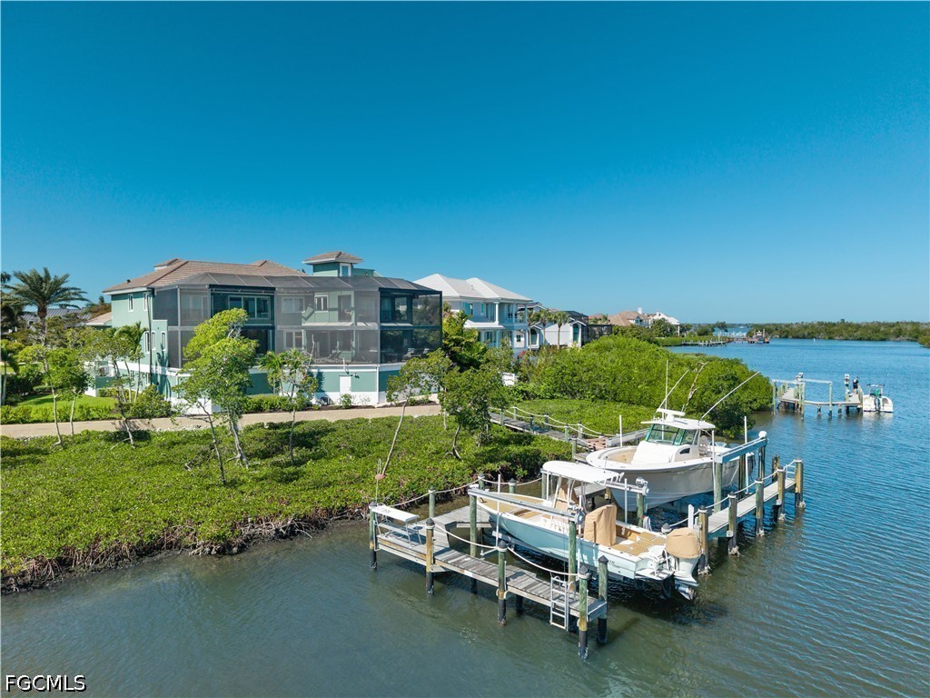 17049 Marina Cove LN