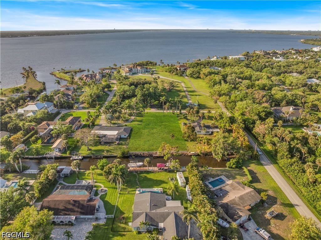 62 Wolcott DR