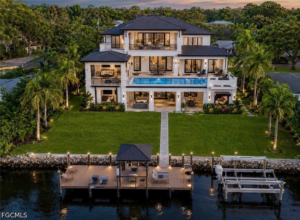 62 Wolcott DR