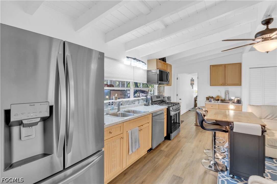 2212 River Pine DR