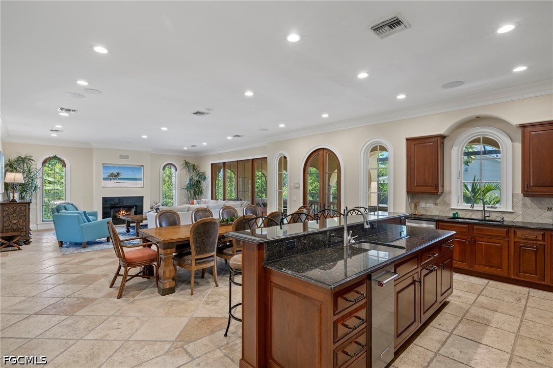 15161 Wiles DR