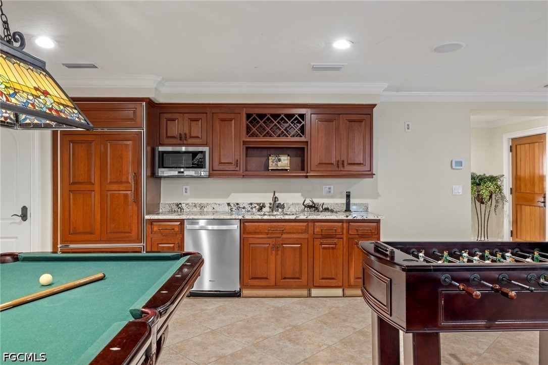 15161 Wiles DR