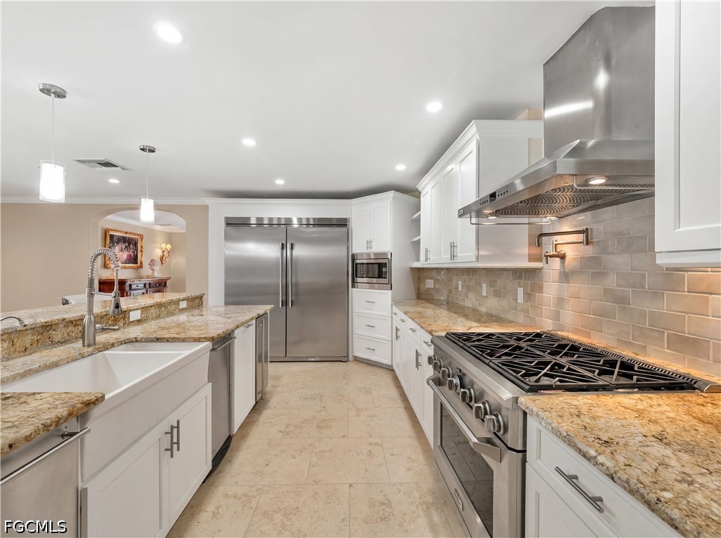 13580 Brynwood LN