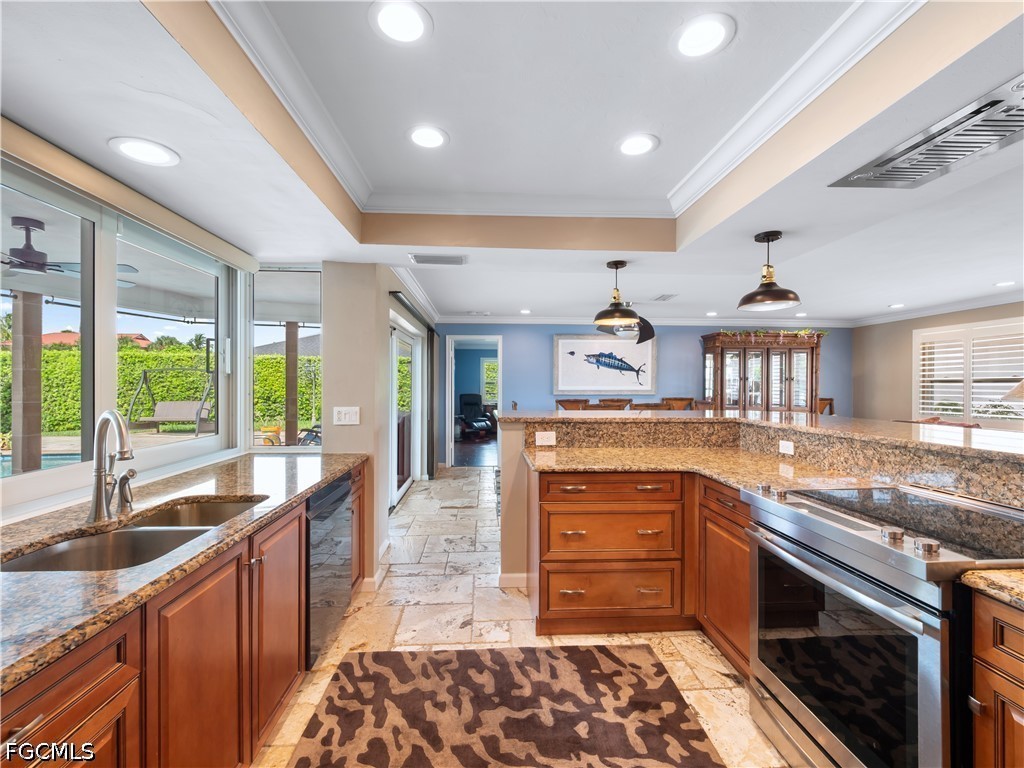 980 Bal Isle DR