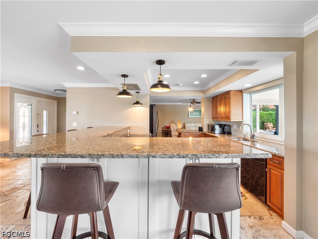 980 Bal Isle DR