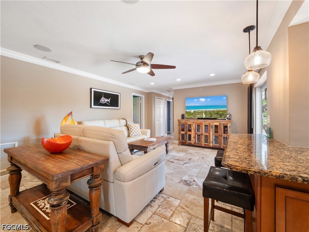 980 Bal Isle DR