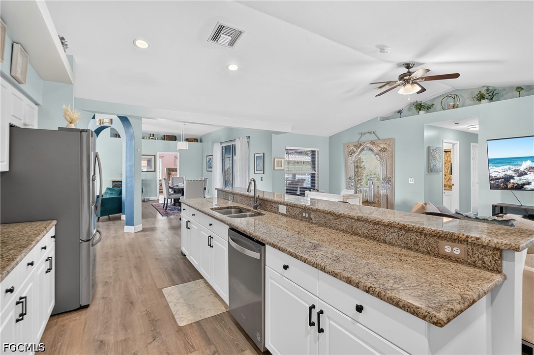 775 Arundel CIR