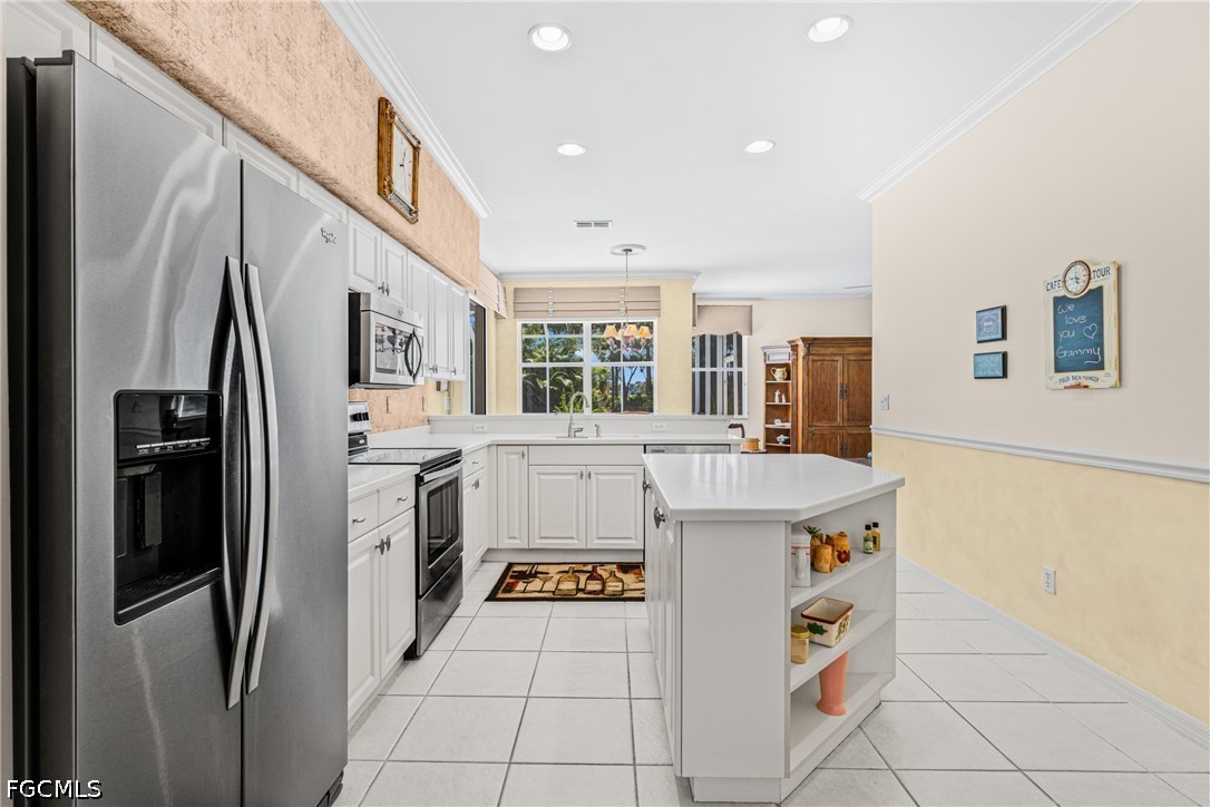 2169 Berkley WAY