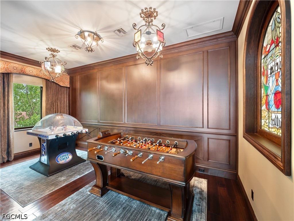 3836 Harold AVE