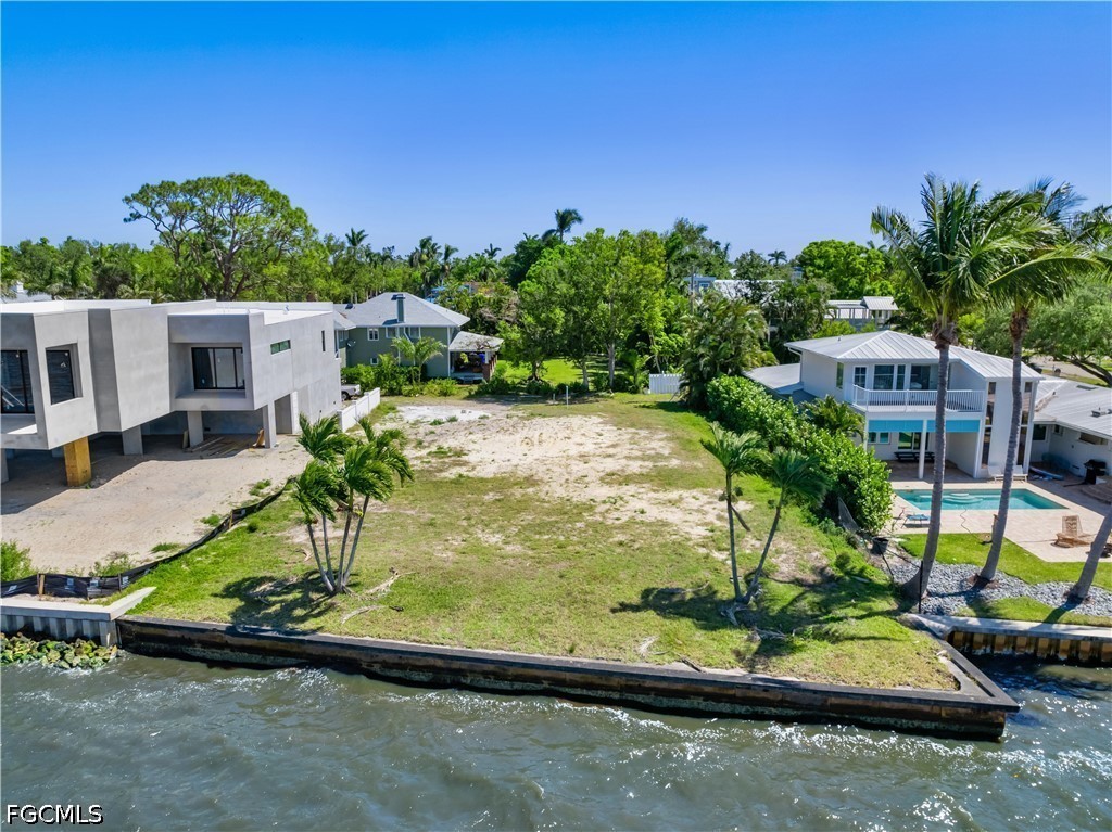 1204 Alhambra DR