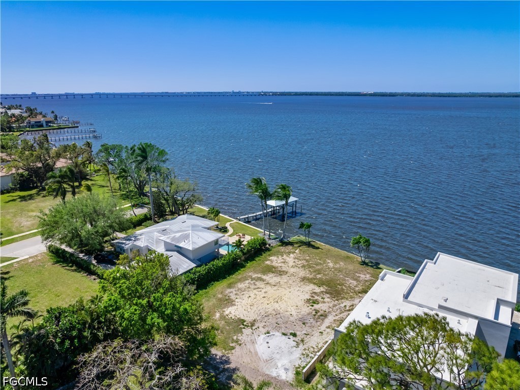 1204 Alhambra DR