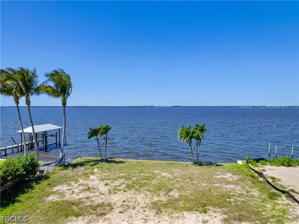 1204 Alhambra DR