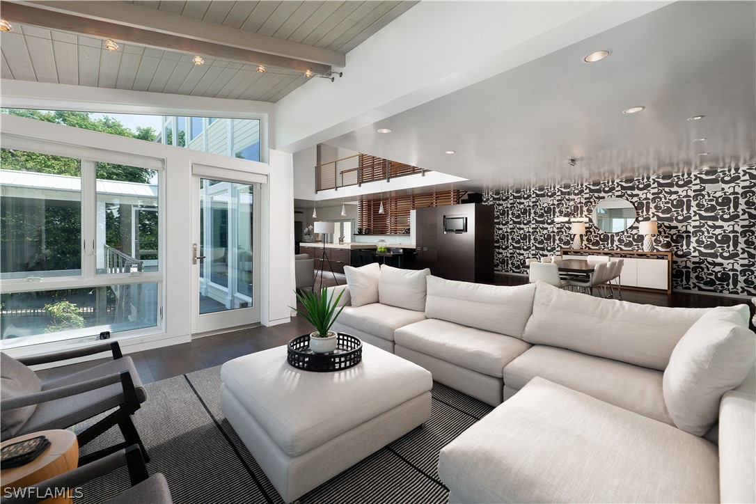 16512 Captiva DR