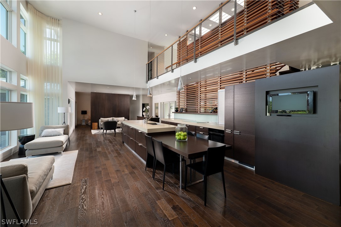 16512 Captiva DR