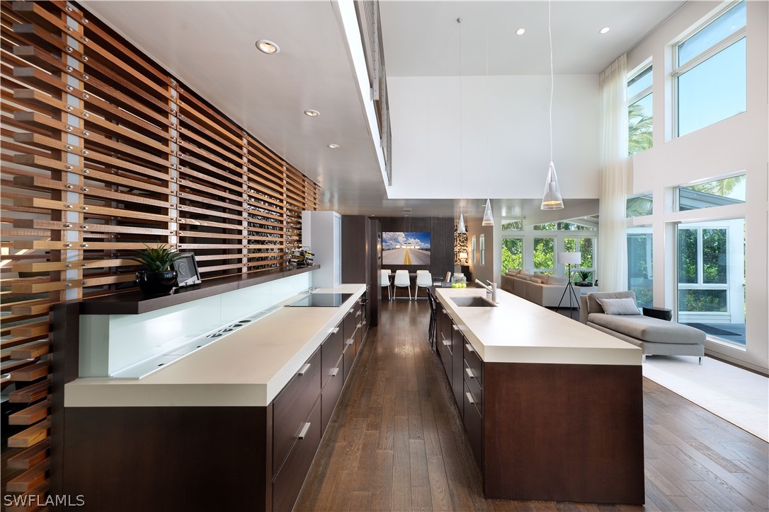 16512 Captiva DR