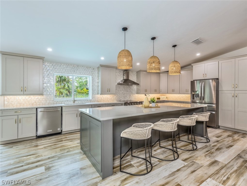 13582 Pine Villa LN
