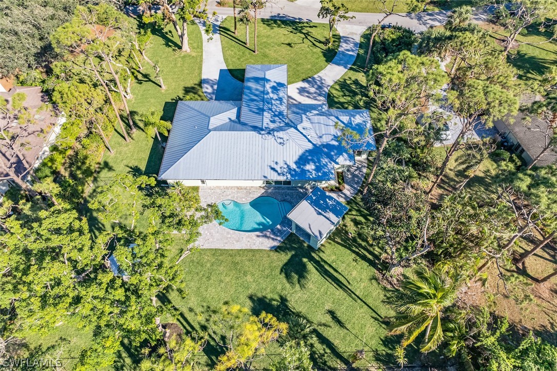 13582 Pine Villa LN