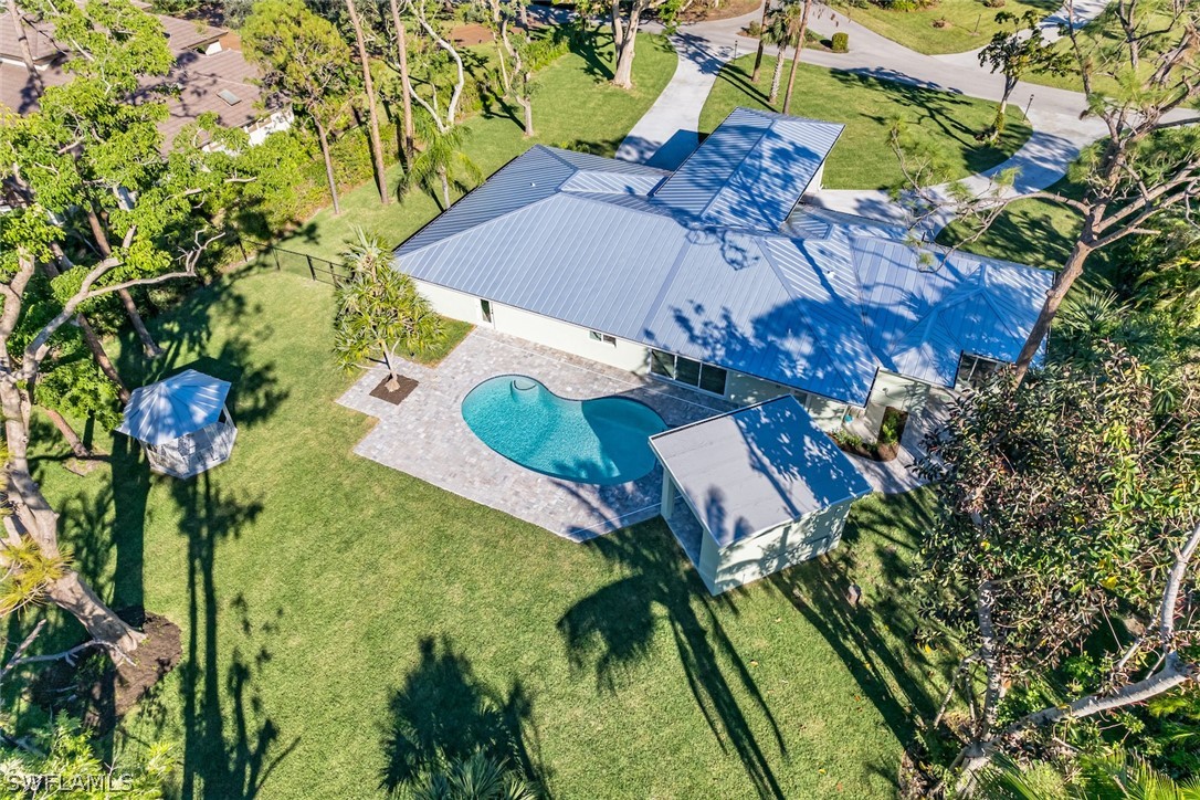13582 Pine Villa LN