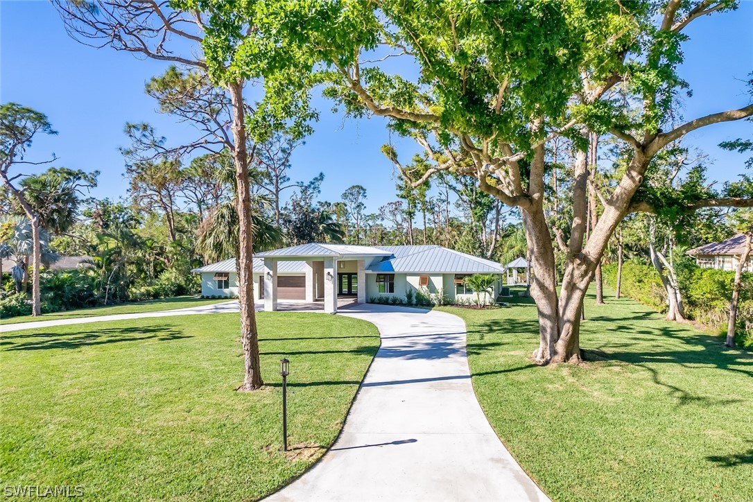 13582 Pine Villa LN