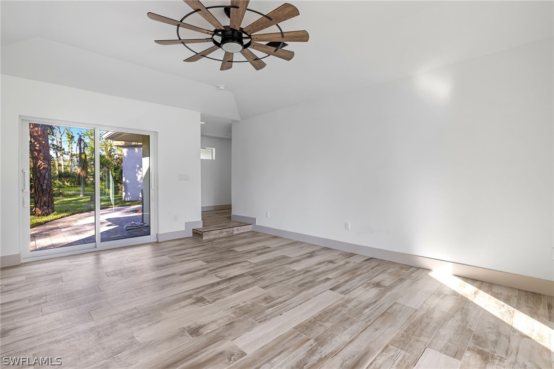 13582 Pine Villa LN