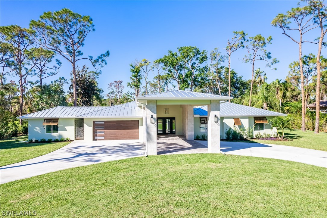 13582 Pine Villa LN
