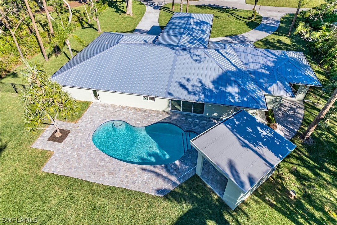 13582 Pine Villa LN