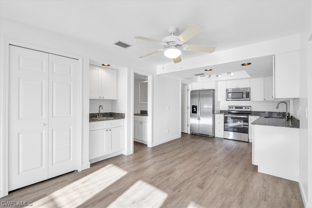 17017 Golfside CIR 401